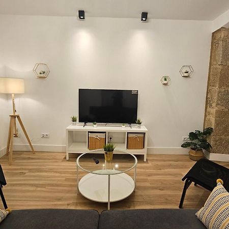 Apartamentos En El Centro - Plaza De Amboage - Wifi 페레올 외부 사진