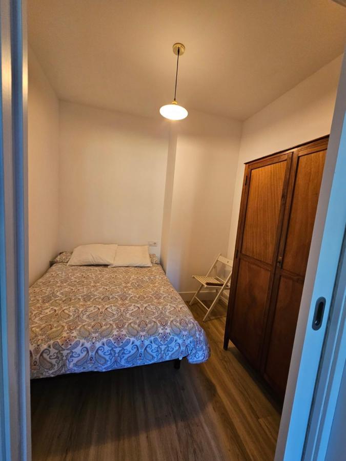 Apartamentos En El Centro - Plaza De Amboage - Wifi 페레올 외부 사진