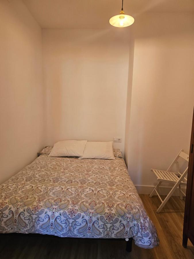 Apartamentos En El Centro - Plaza De Amboage - Wifi 페레올 외부 사진