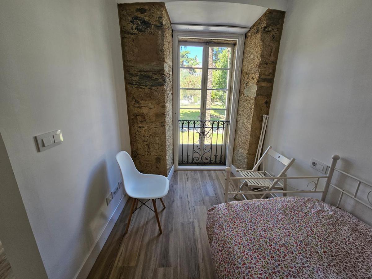 Apartamentos En El Centro - Plaza De Amboage - Wifi 페레올 외부 사진