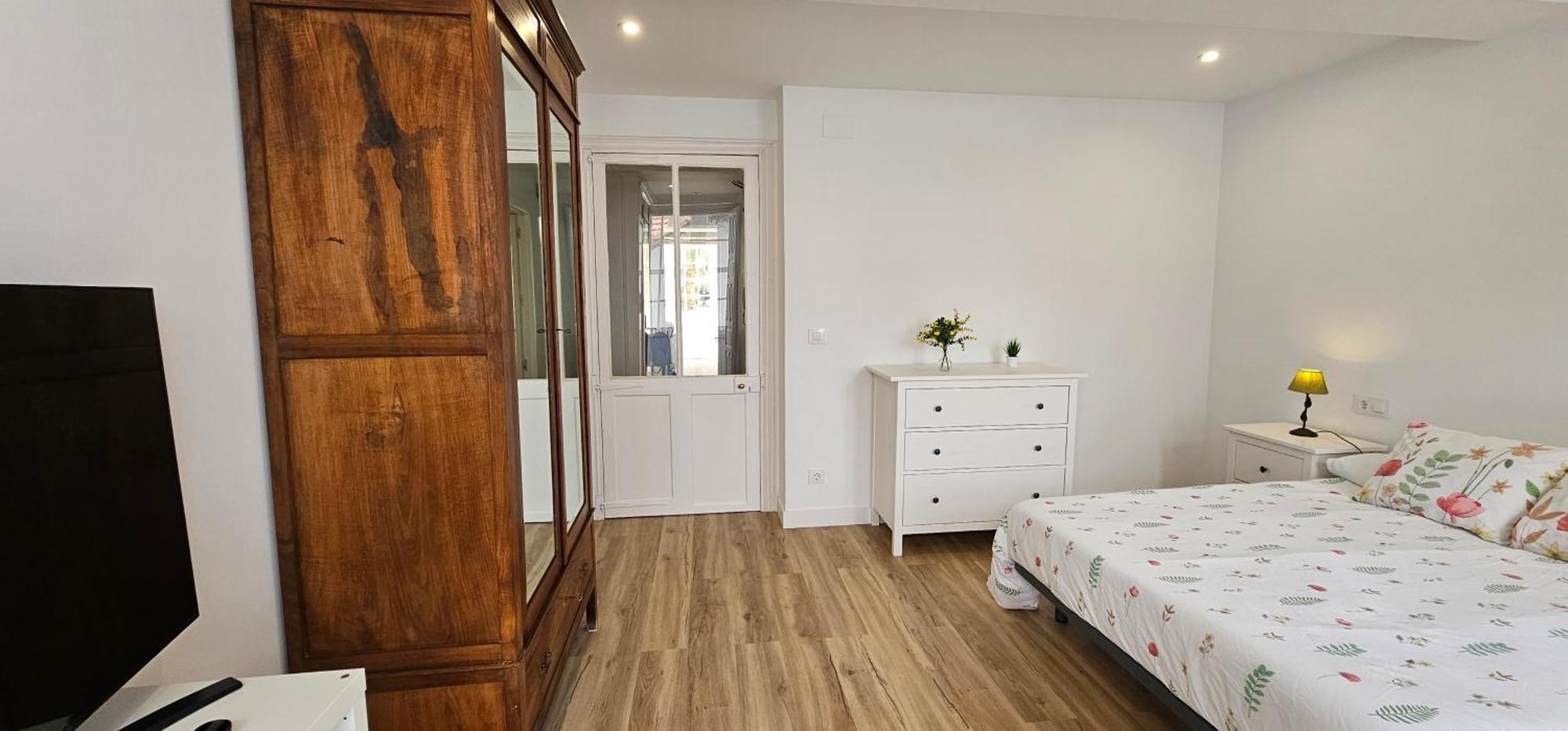 Apartamentos En El Centro - Plaza De Amboage - Wifi 페레올 외부 사진