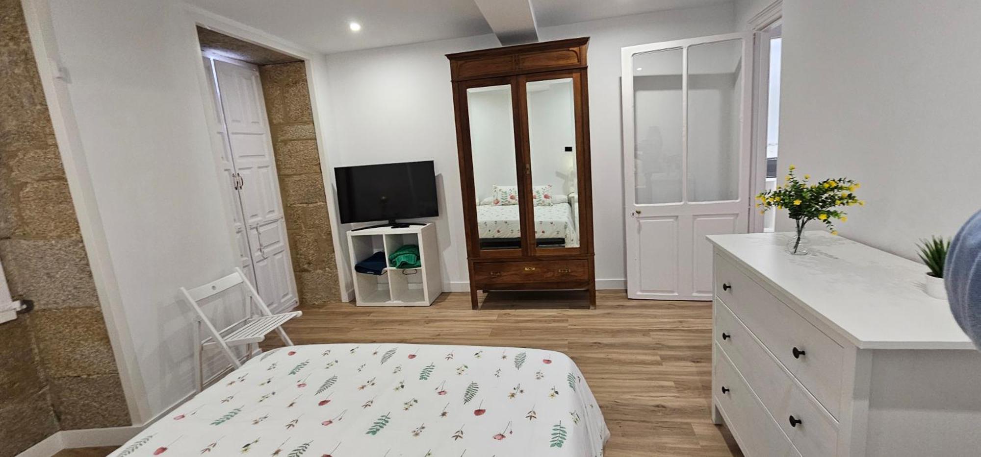 Apartamentos En El Centro - Plaza De Amboage - Wifi 페레올 외부 사진